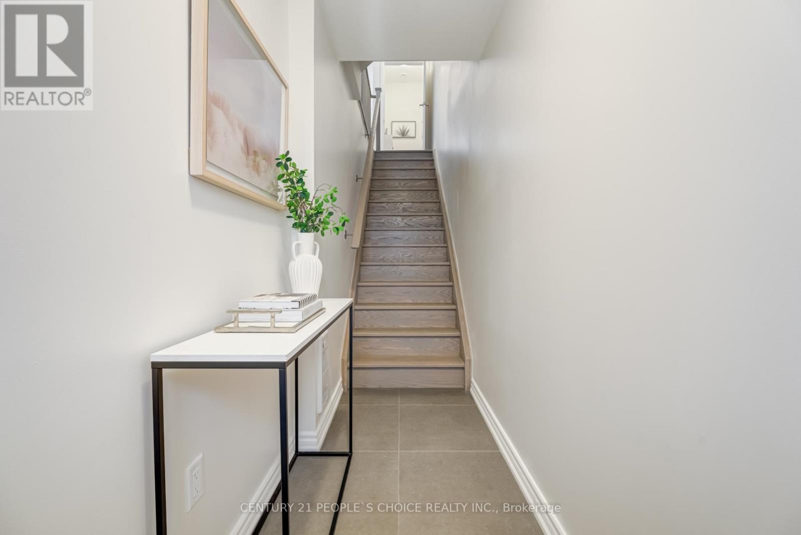 1629 Pleasure Valley Path, Oshawa, Ontario  L1G 0E3 - Photo 3 - E12386435