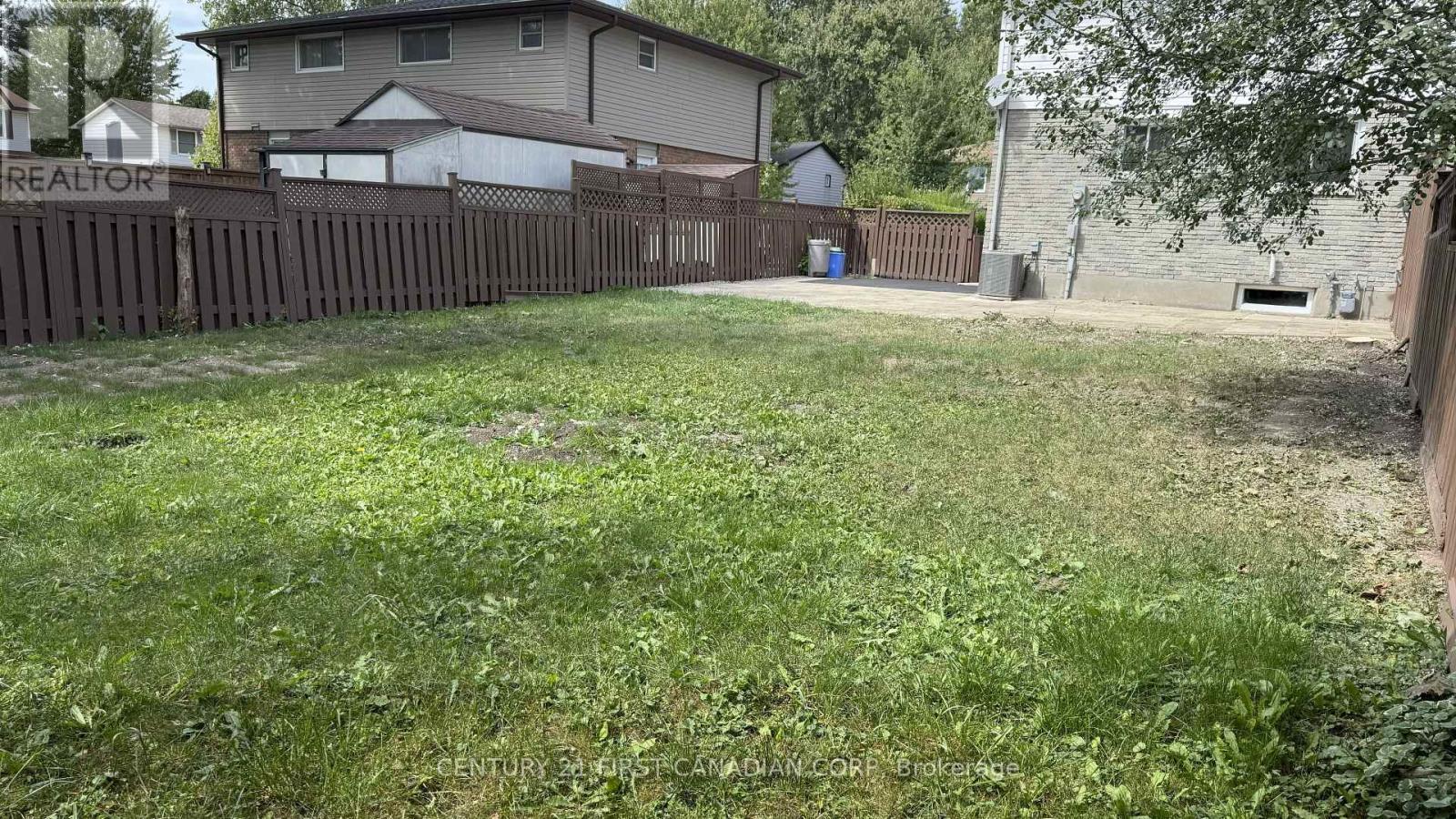 59 Augusta Crescent, London South, Ontario  N6E 2C9 - Photo 22 - X12407104