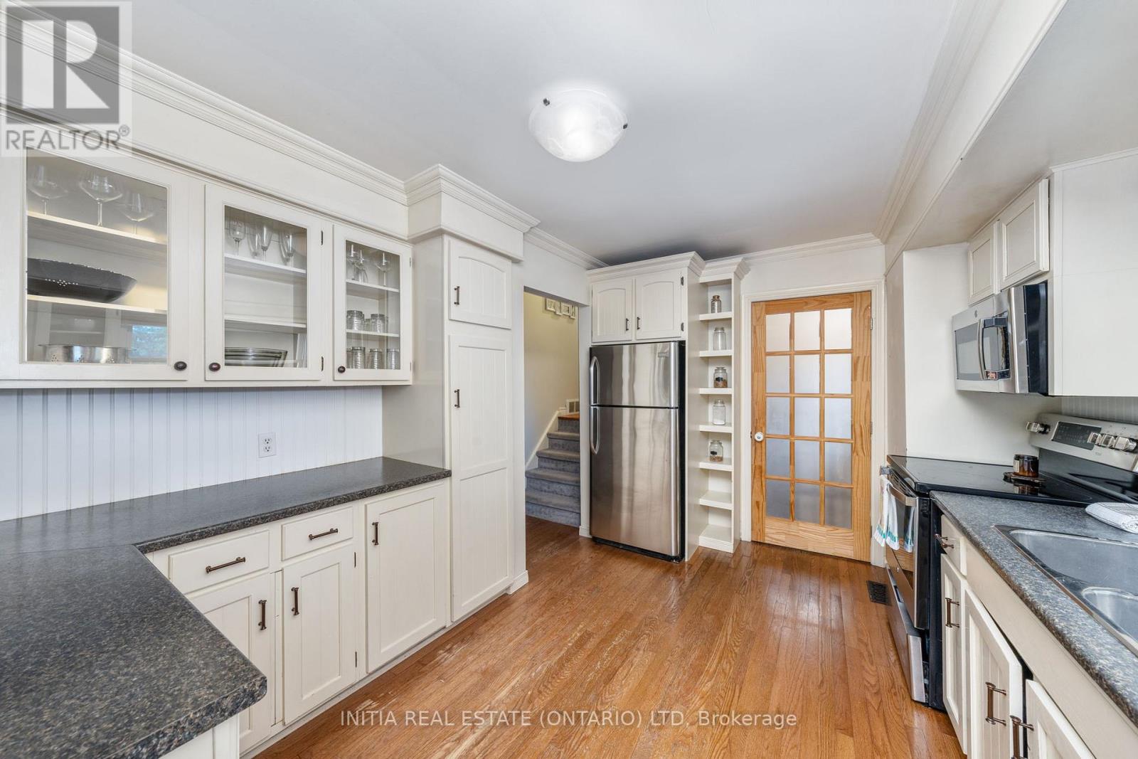 711 Cathcart Boulevard, Sarnia, Ontario  N7V 2N6 - Photo 11 - X12407106