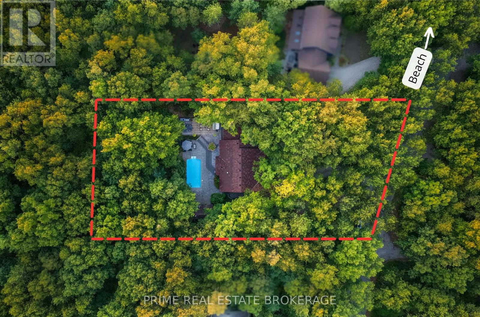10219 Pinetree Drive, Lambton Shores, Ontario  N0M 1T0 - Photo 35 - X12407193