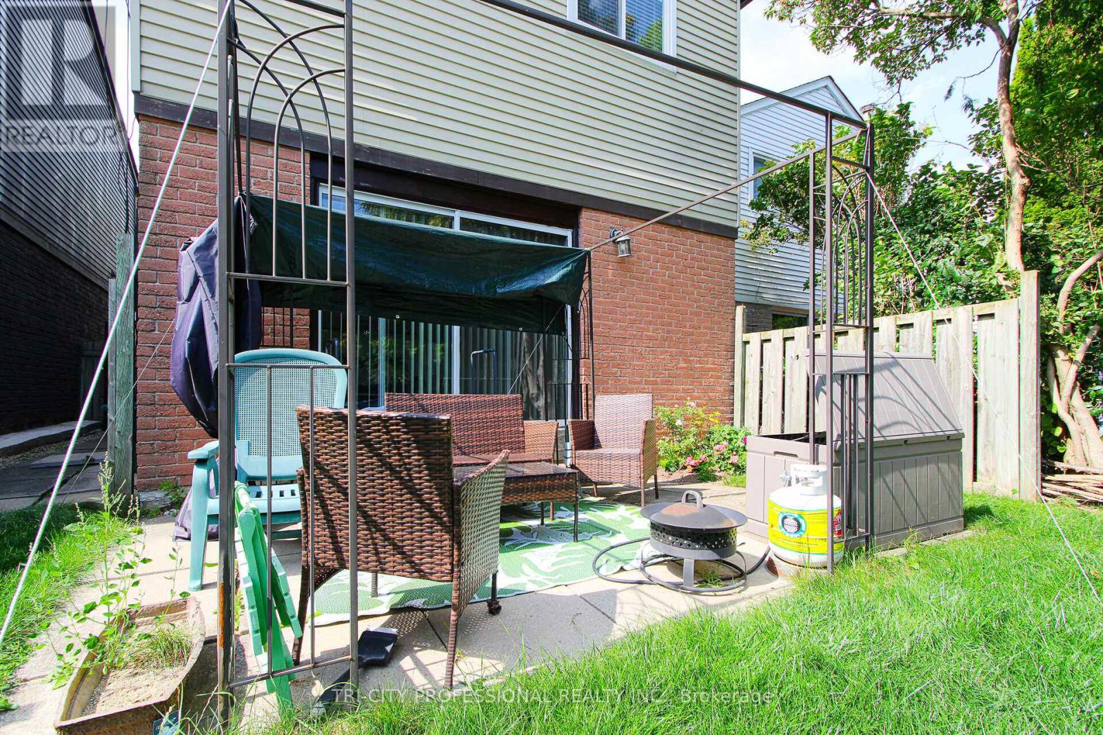 16 Mangrove Road, Brampton, Ontario  L6S 3Y1 - Photo 42 - W12406601