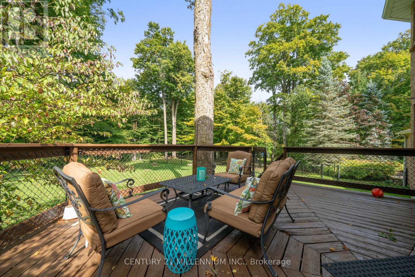 7 Erinwood Drive, Erin, Ontario  N0B 1T0 - Photo 12 - X12398994