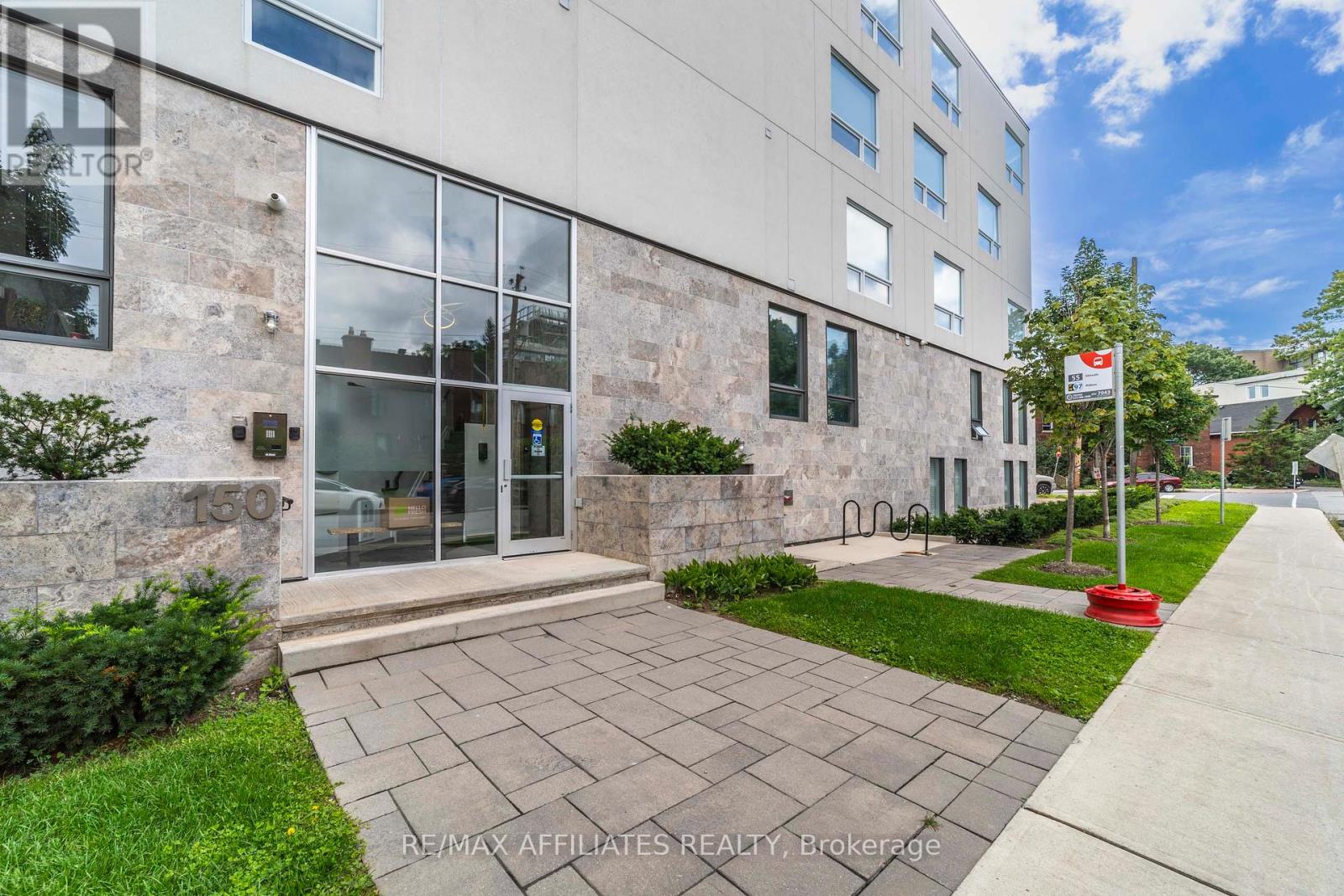 503 - 150 Greenfield Avenue, Ottawa, Ontario  K1S 5W6 - Photo 2 - X12407107