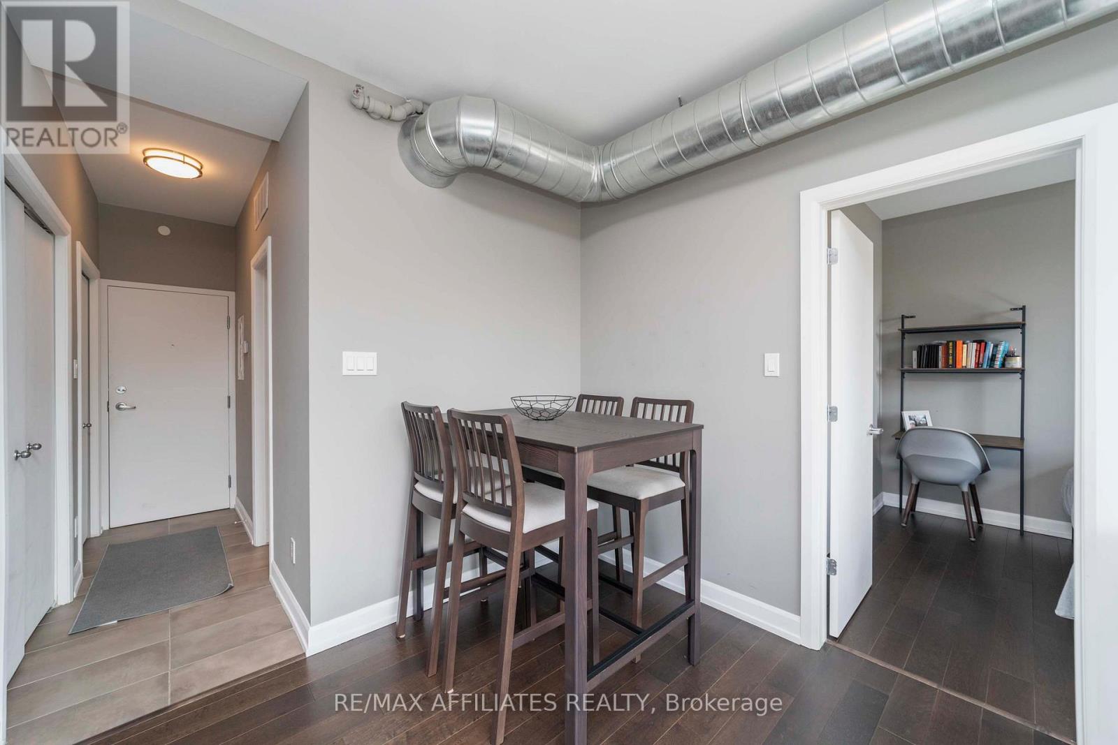 503 - 150 Greenfield Avenue, Ottawa, Ontario  K1S 5W6 - Photo 5 - X12407107