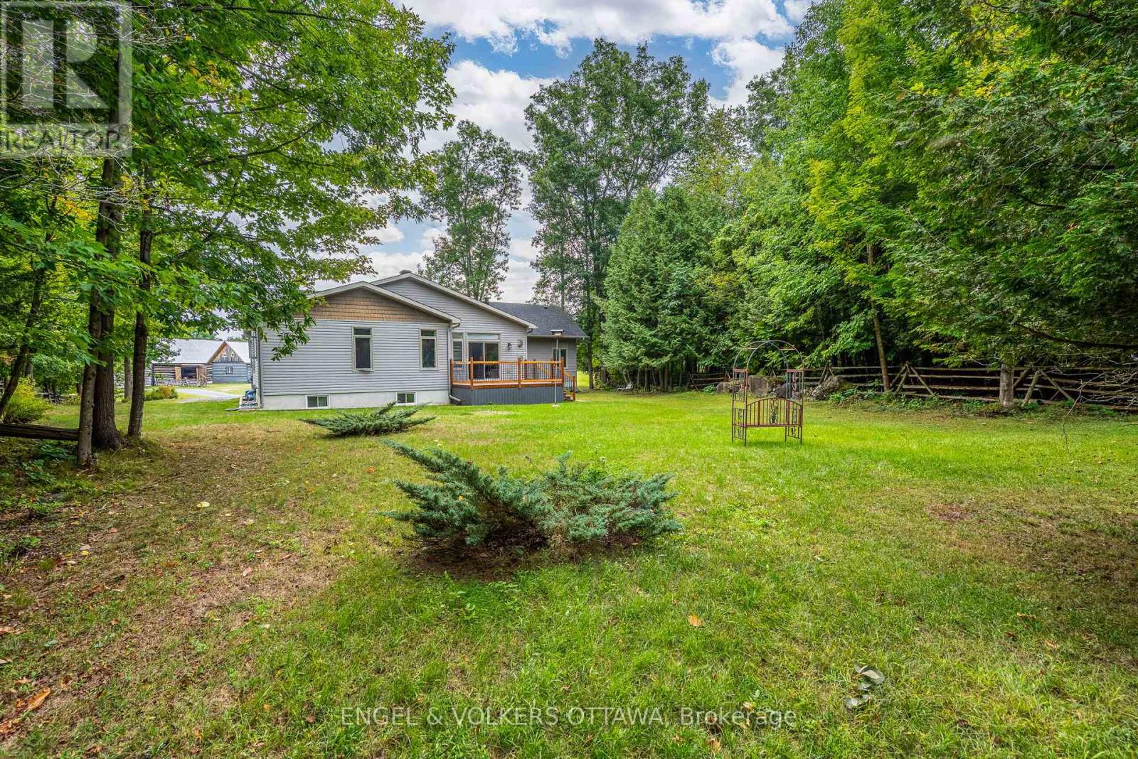 1313 Old Perth Road, Mississippi Mills, Ontario  K0A 1A0 - Photo 47 - X12407159