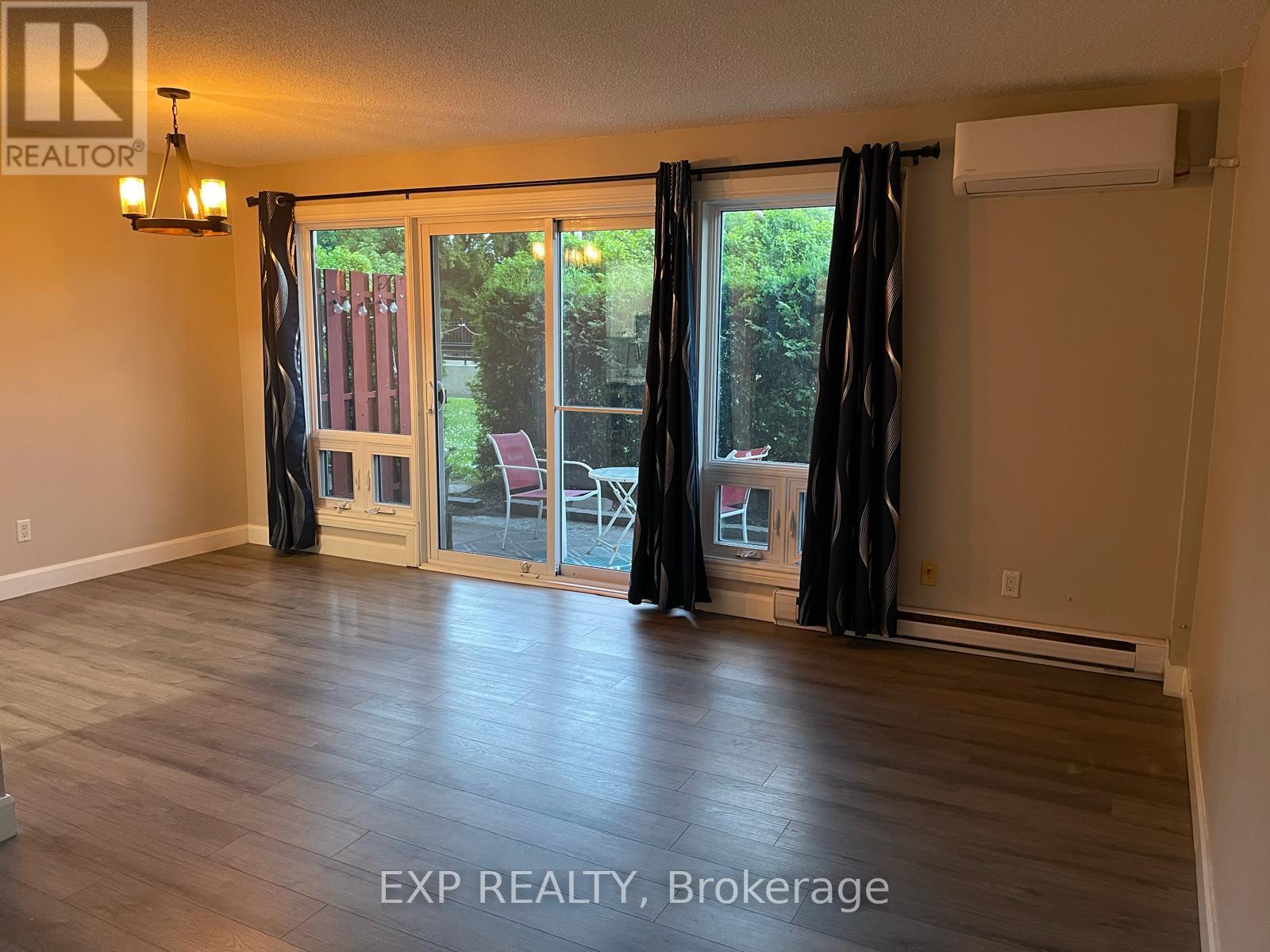 G3 - 158 Mcarthur Avenue, Ottawa, Ontario  K1L 8E7 - Photo 2 - X12407188