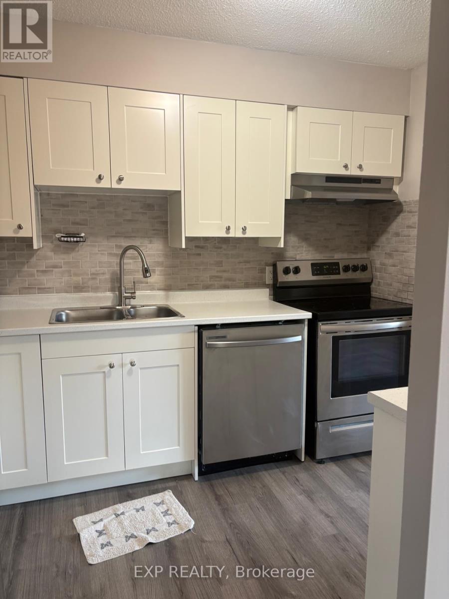 G3 - 158 Mcarthur Avenue, Ottawa, Ontario  K1L 8E7 - Photo 5 - X12407188