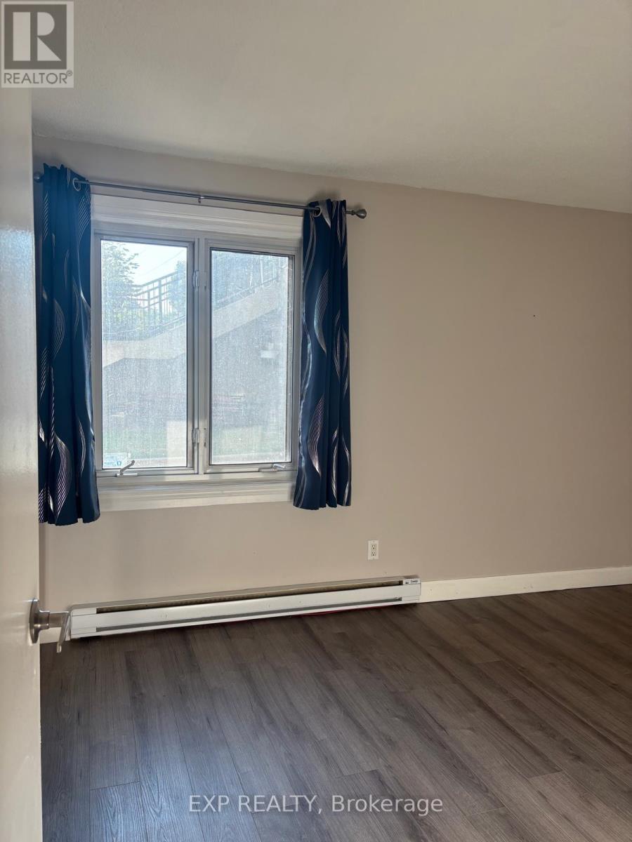 G3 - 158 Mcarthur Avenue, Ottawa, Ontario  K1L 8E7 - Photo 8 - X12407188