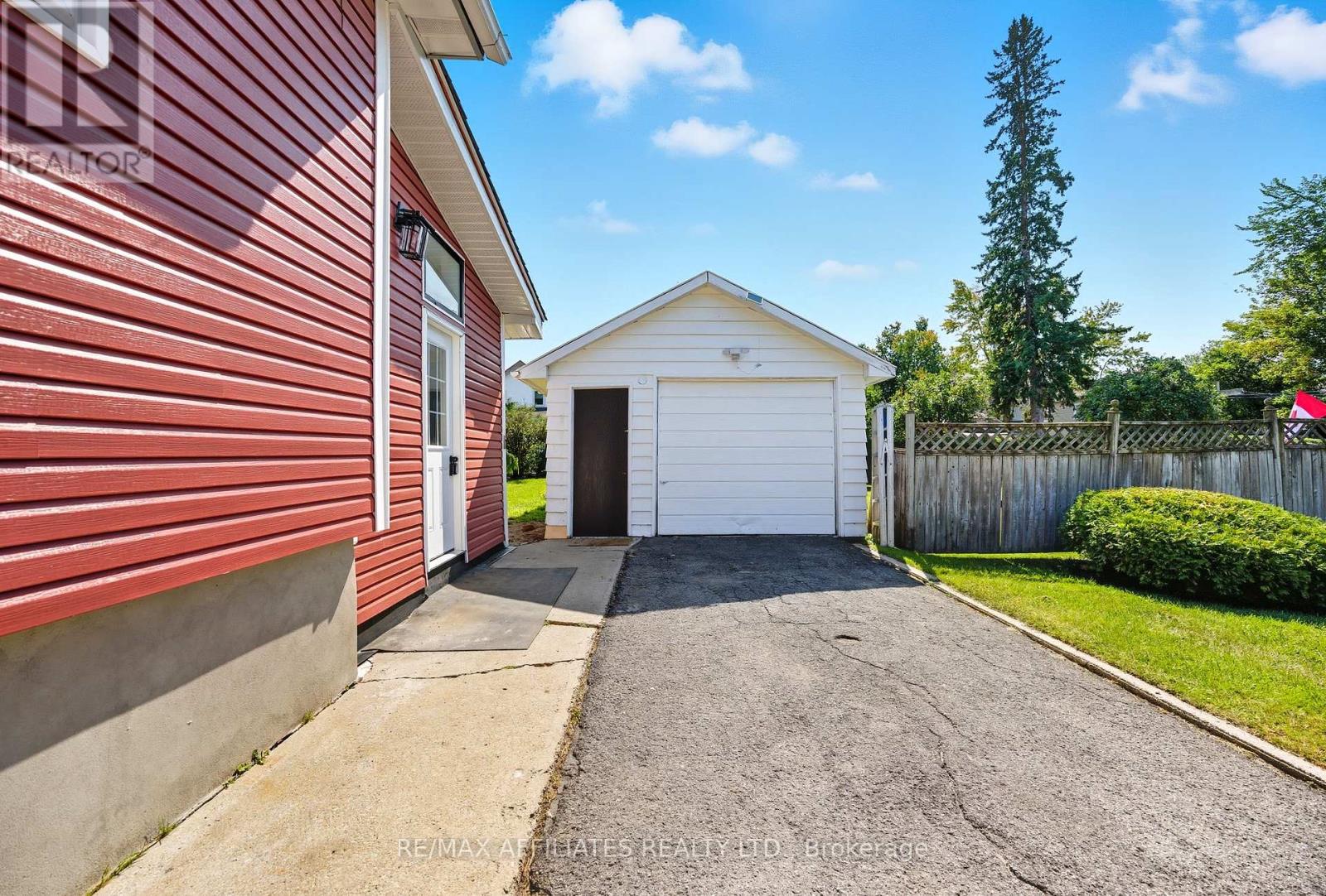 10 Alvin Street, Perth, Ontario  K7H 2V7 - Photo 19 - X12407192