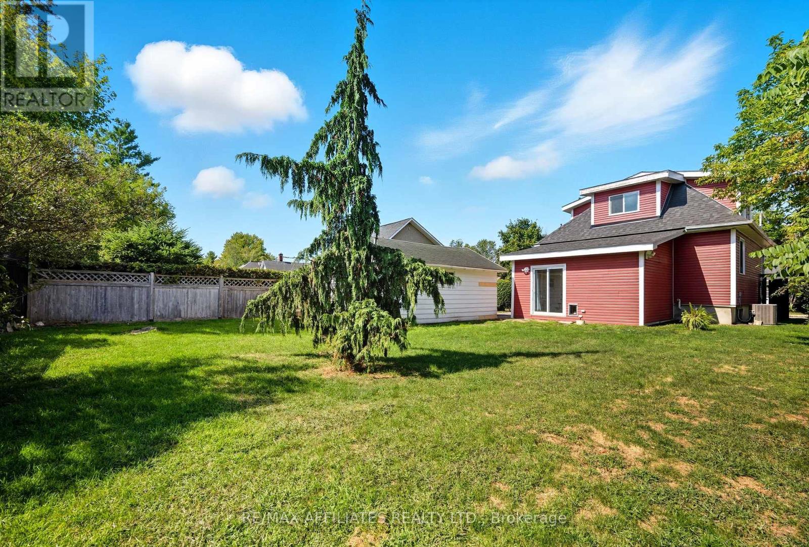 10 Alvin Street, Perth, Ontario  K7H 2V7 - Photo 22 - X12407192