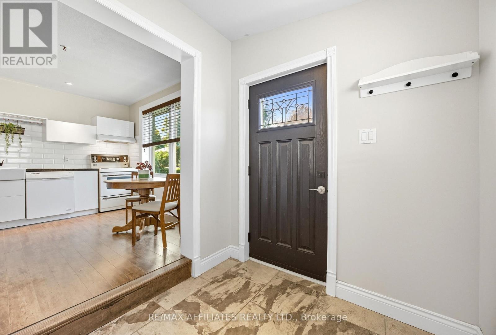 10 Alvin Street, Perth, Ontario  K7H 2V7 - Photo 3 - X12407192