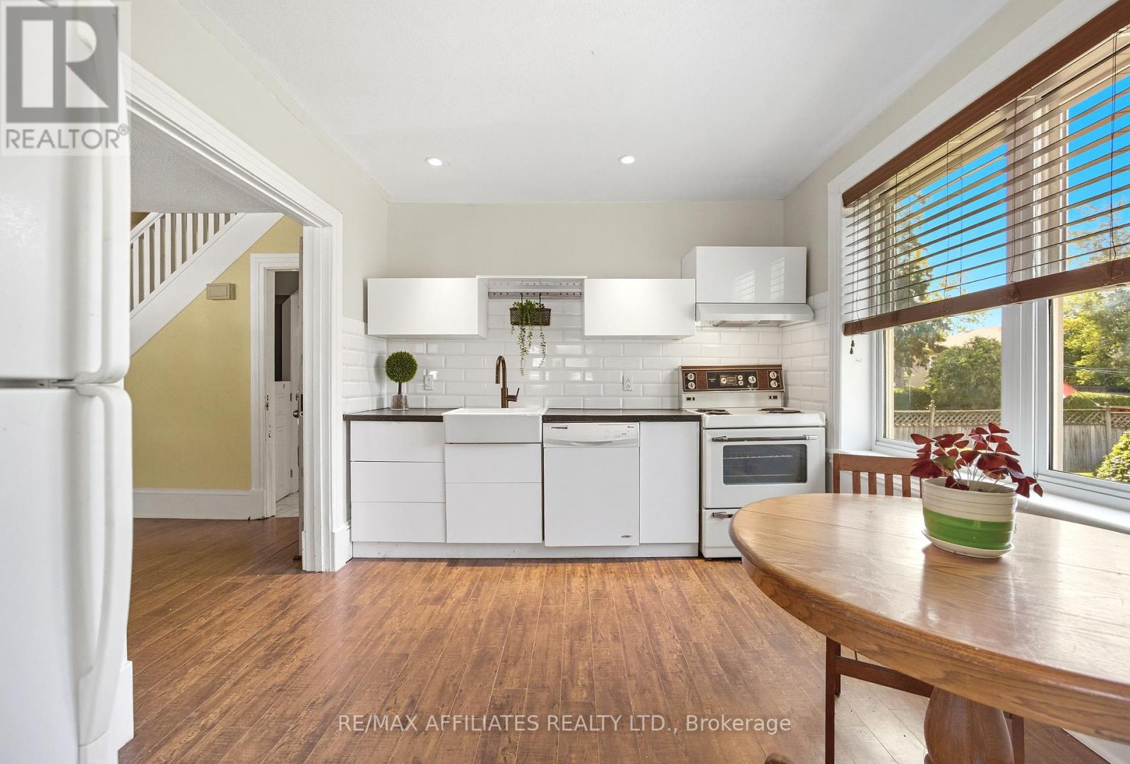 10 Alvin Street, Perth, Ontario  K7H 2V7 - Photo 4 - X12407192