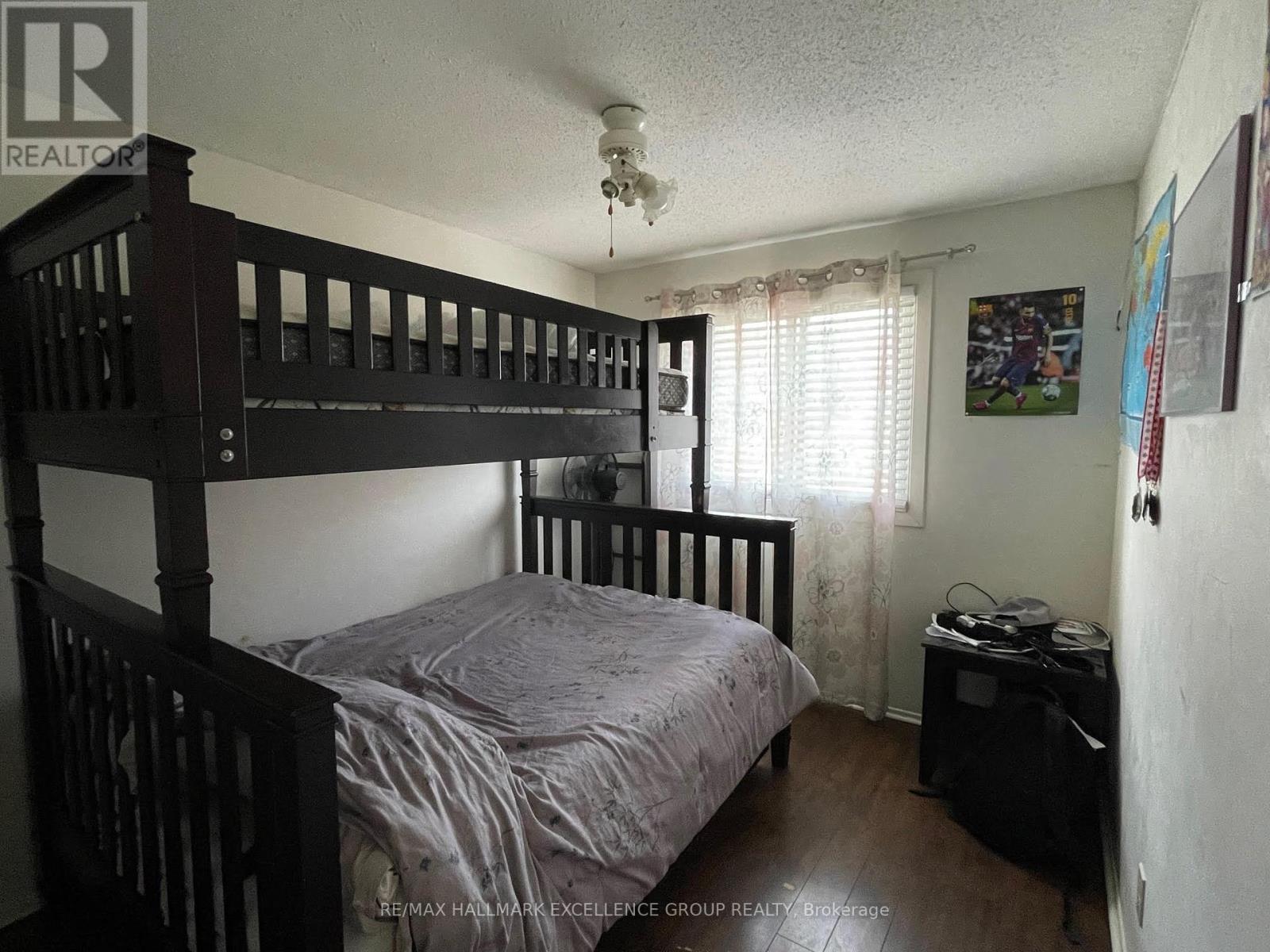 8 - 1906 Belmore Lane, Ottawa, Ontario  K1B 4Z8 - Photo 13 - X12407220
