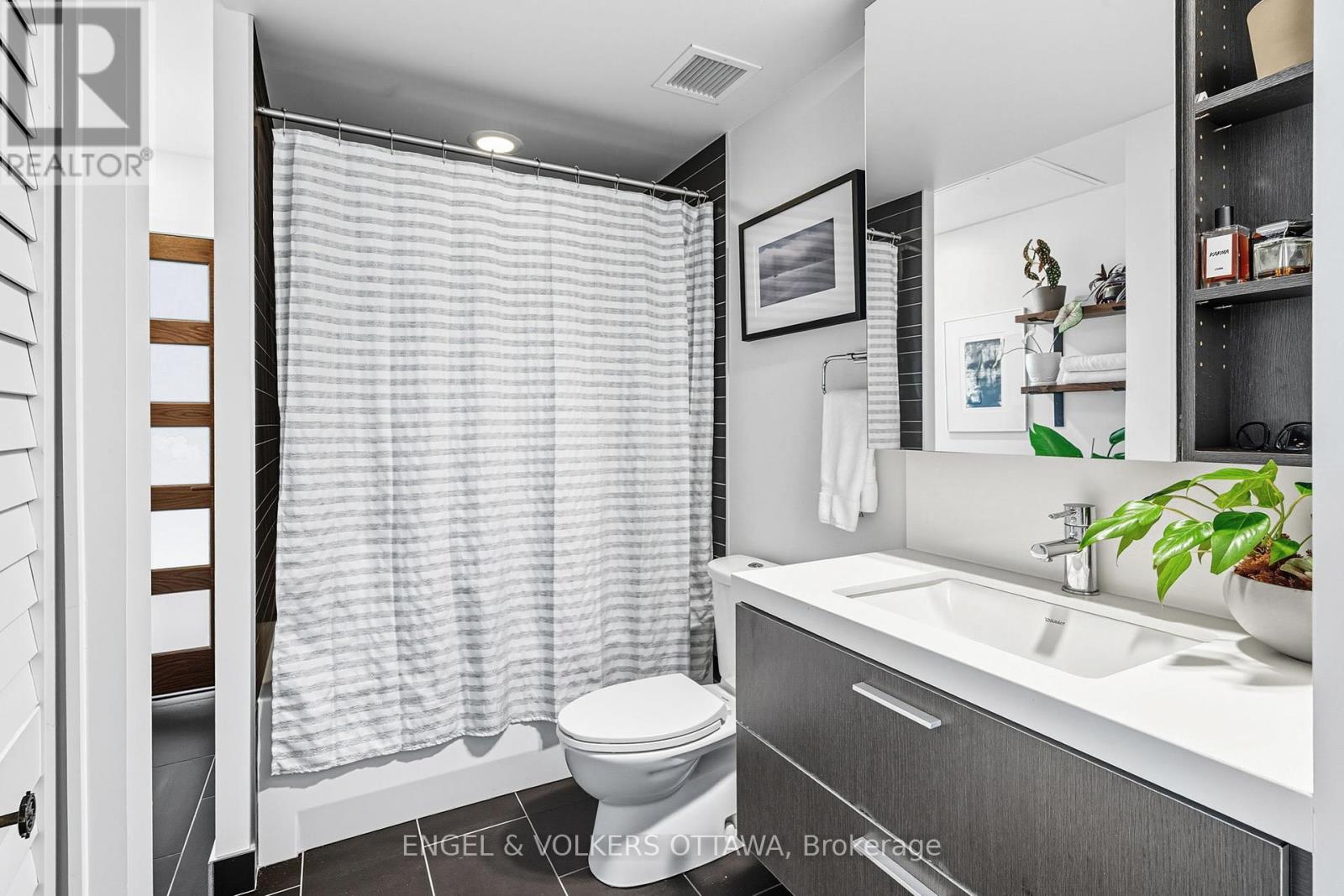 603 - 360 Mcleod Street, Ottawa, Ontario  K2P 1A9 - Photo 14 - X12407229