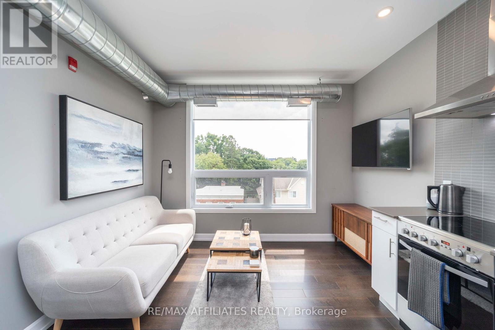 503 - 150 Greenfield Avenue, Ottawa, Ontario  K1S 5W6 - Photo 7 - X12407233