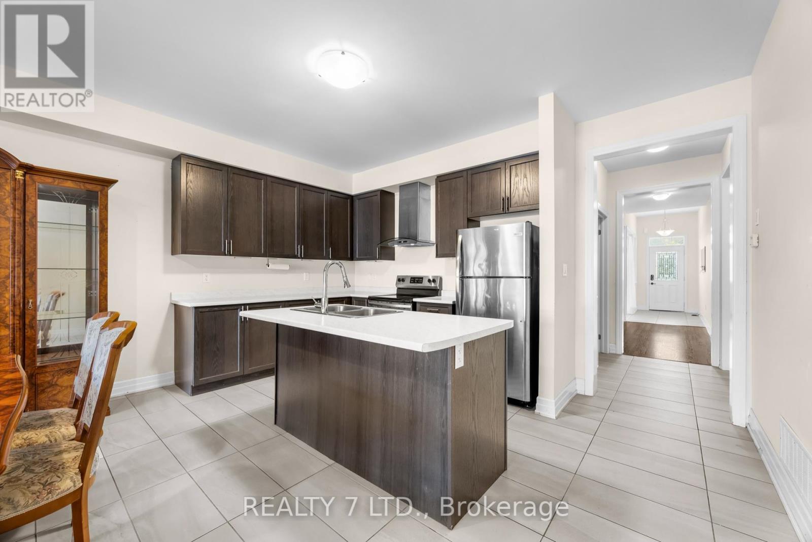 4427 Shuttleworth Drive, Niagara Falls, Ontario  L2G 0X5 - Photo 8 - X12407125