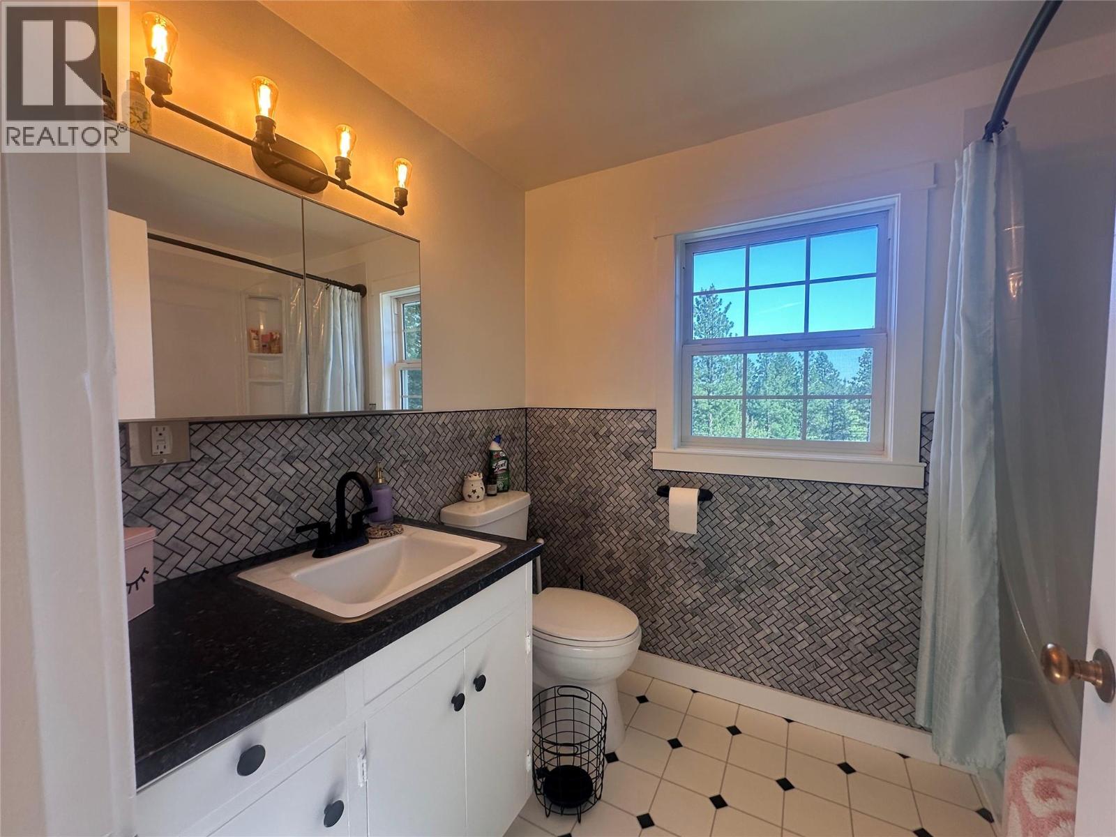 4152 Elk Drive, Ta Ta Creek, British Columbia  V0B 2H0 - Photo 38 - 10362649