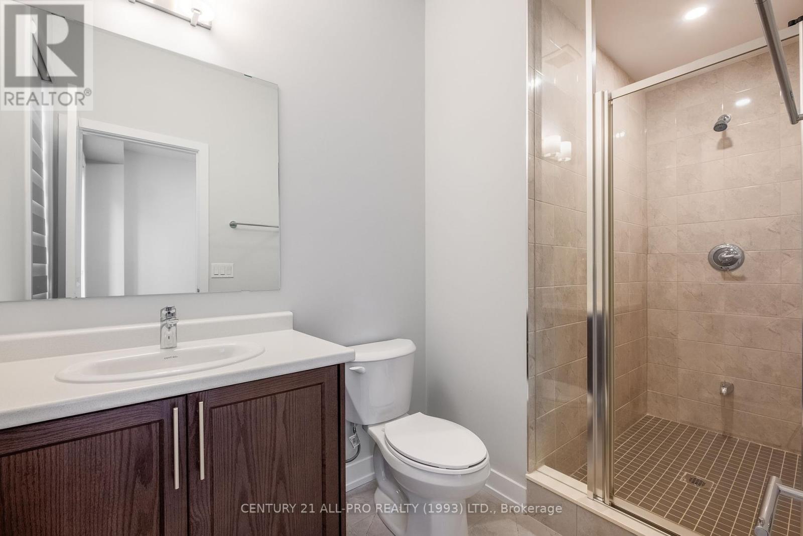 1040 Suddard Avenue, Oshawa, Ontario  L1L 0V5 - Photo 11 - E12407138