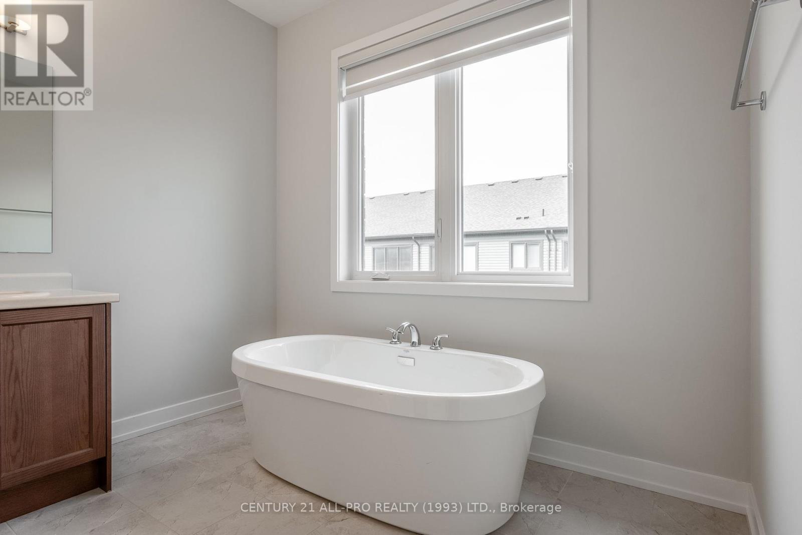 1040 Suddard Avenue, Oshawa, Ontario  L1L 0V5 - Photo 36 - E12407138