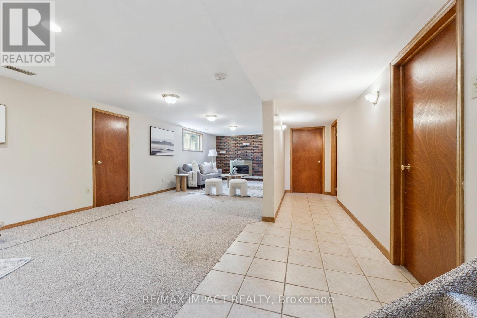 298 Plati Avenue, Douro-Dummer, Ontario  K9L 1C7 - Photo 26 - X12407156