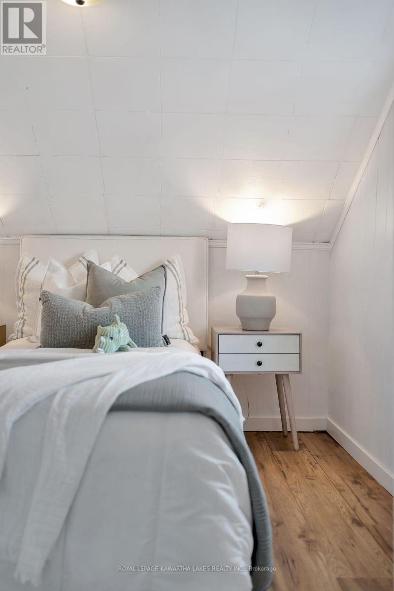 19 Prince Street E, Kawartha Lakes, Ontario  K0M 1A0 - Photo 36 - X12407167