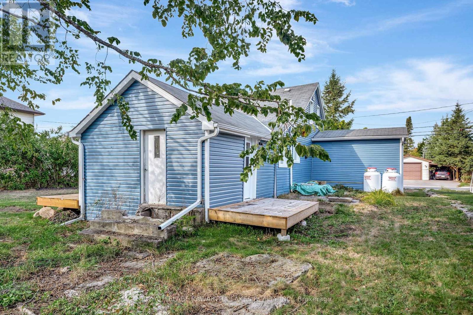 19 Prince Street E, Kawartha Lakes, Ontario  K0M 1A0 - Photo 48 - X12407167