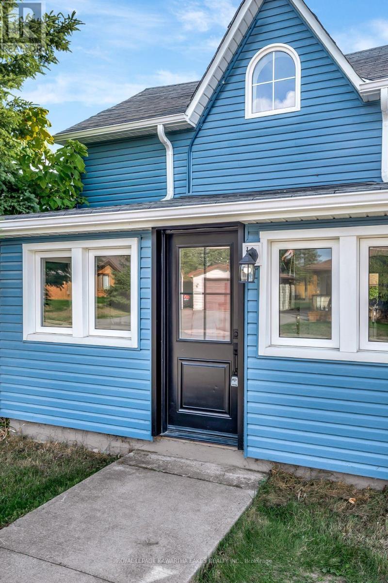 19 Prince Street E, Kawartha Lakes, Ontario  K0M 1A0 - Photo 9 - X12407167