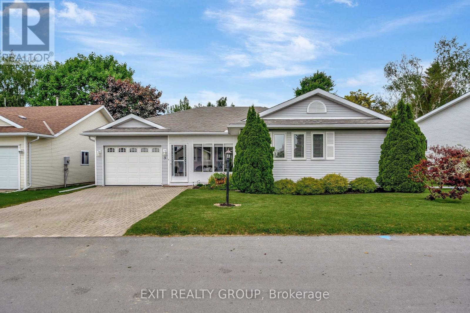 5 Cretney Drive, Prince Edward County, Ontario  K0K 3L0 - Photo 2 - X12407179