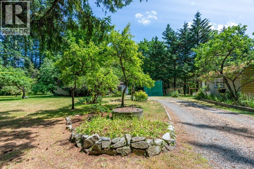 3951 Forbidden Plateau Rd, Courtenay, British Columbia  V9J 1P9 - Photo 24 - 1007703
