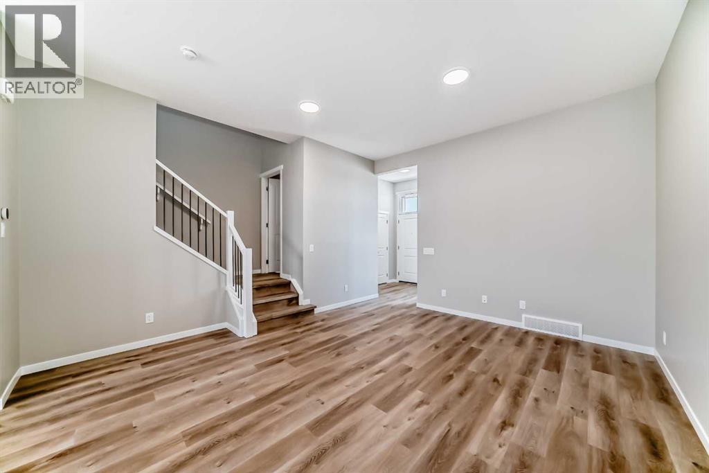 15 Magnolia Street, Calgary, Alberta  T3M 4C8 - Photo 14 - A2238787