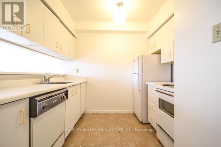 1103 - 44 St Joseph Street, Toronto (Bay Street Corridor), Ontario  M4Y 2W4 - Photo 4 - C12407072