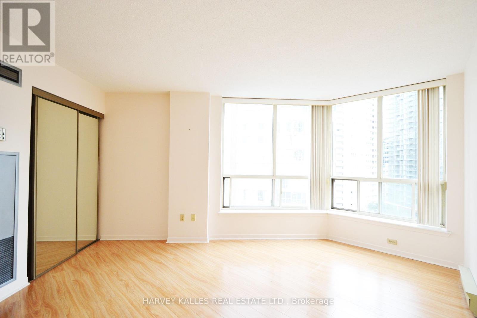 1103 - 44 St Joseph Street, Toronto (Bay Street Corridor), Ontario  M4Y 2W4 - Photo 5 - C12407072
