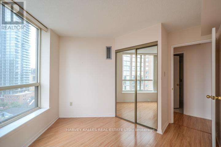 1103 - 44 St Joseph Street, Toronto (Bay Street Corridor), Ontario  M4Y 2W4 - Photo 6 - C12407072