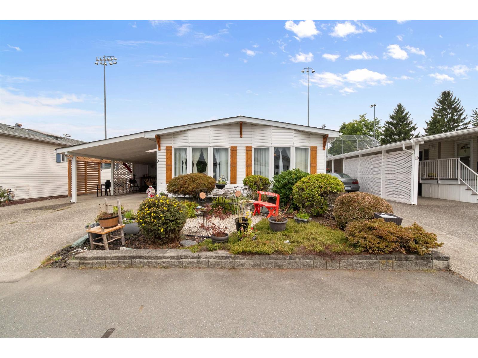 9 9055 Ashwell Road, Chilliwack Proper West, Chilliwack, British Columbia  V2P 7S6 - Photo 3 - R3048250