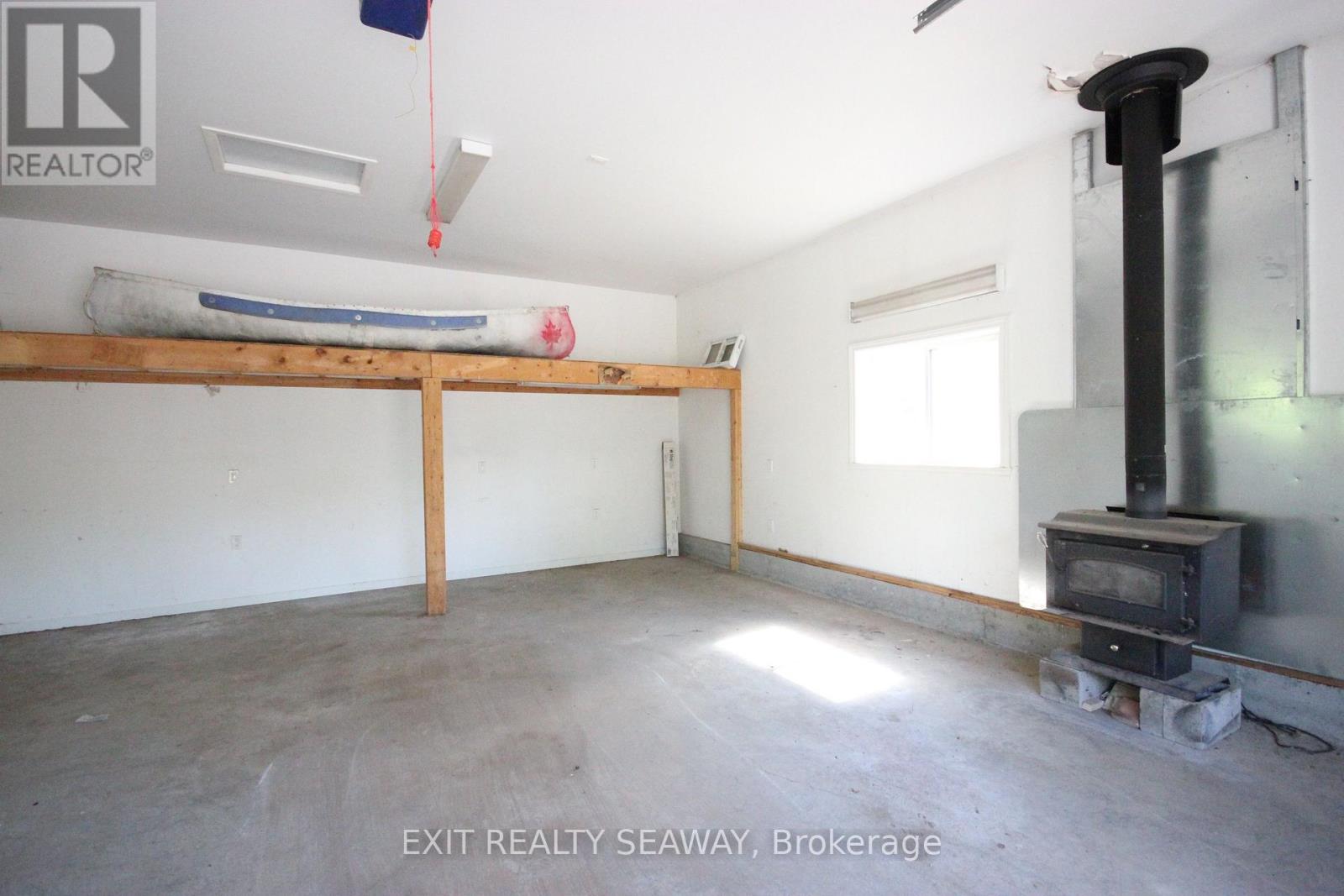 3395 Loch Garry Road N, North Glengarry, Ontario  K0C 1B0 - Photo 18 - X12407149