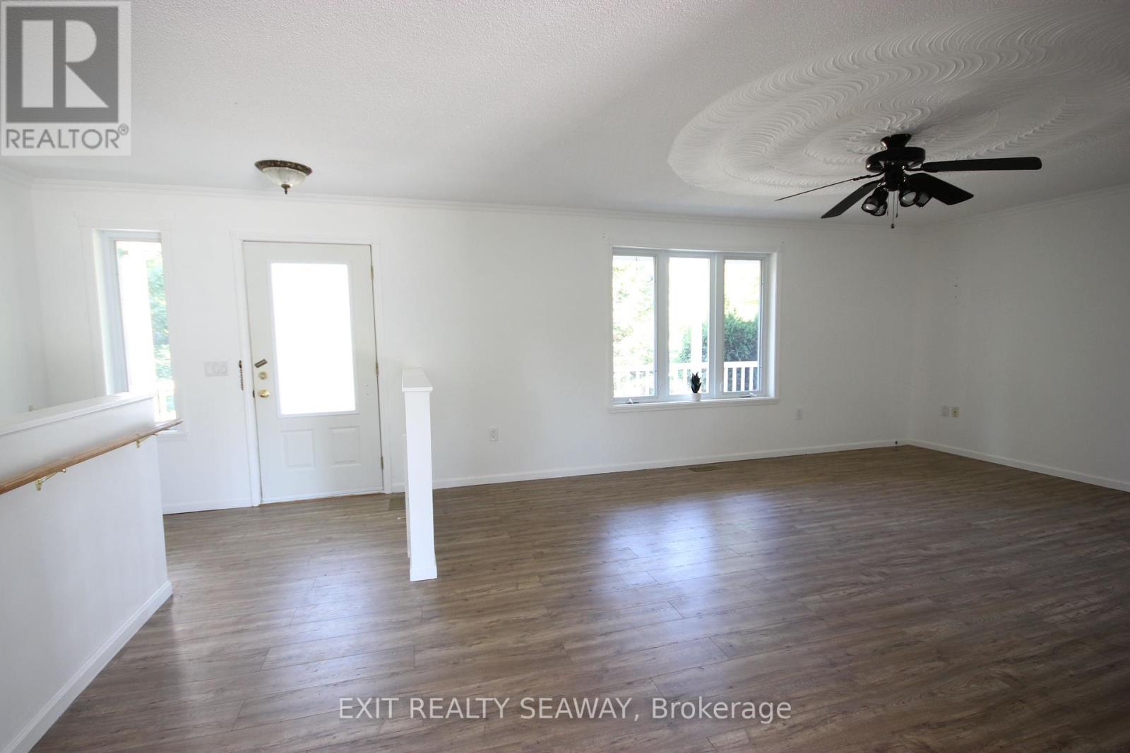 3395 Loch Garry Road N, North Glengarry, Ontario  K0C 1B0 - Photo 5 - X12407149