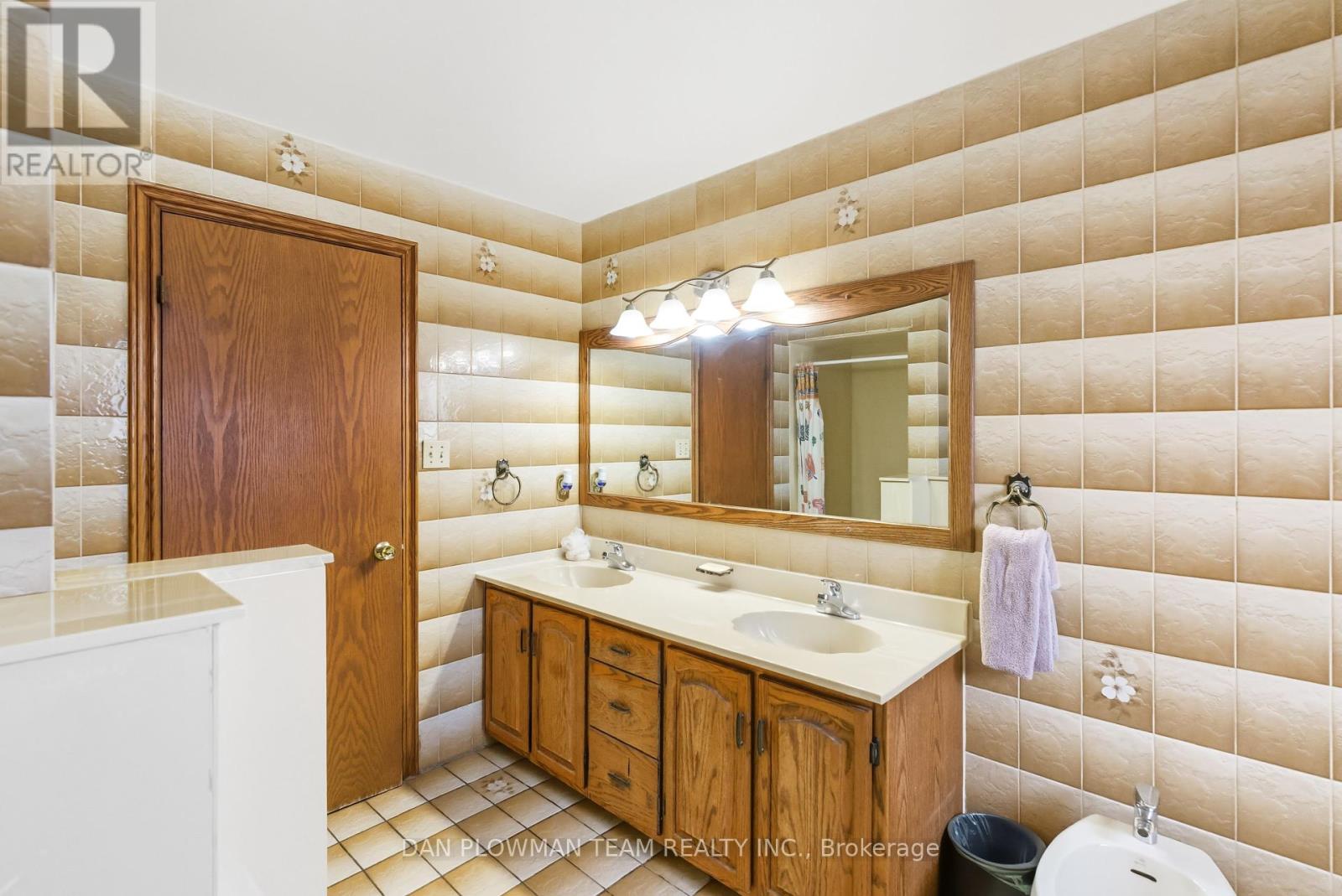 292 Gibbons Street, Oshawa, Ontario  L1J 4Y8 - Photo 27 - E12407032