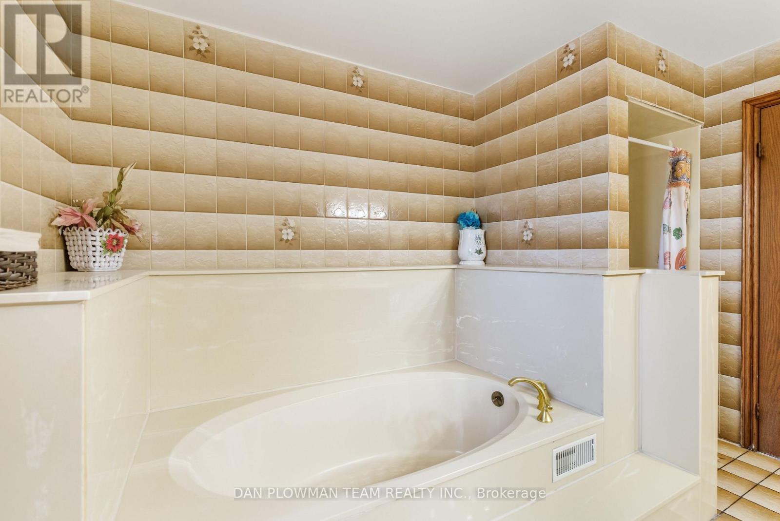 292 Gibbons Street, Oshawa, Ontario  L1J 4Y8 - Photo 29 - E12407032