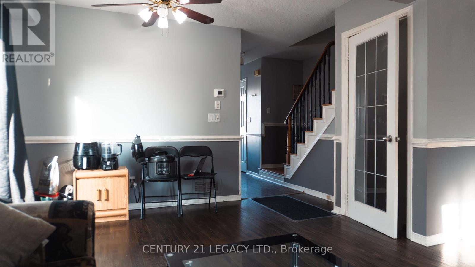 1544 Connery Crescent, Oshawa, Ontario  L1J 8G1 - Photo 7 - E12407034