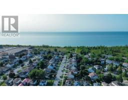 1544 CONNERY CRESCENT, Oshawa, Ontario