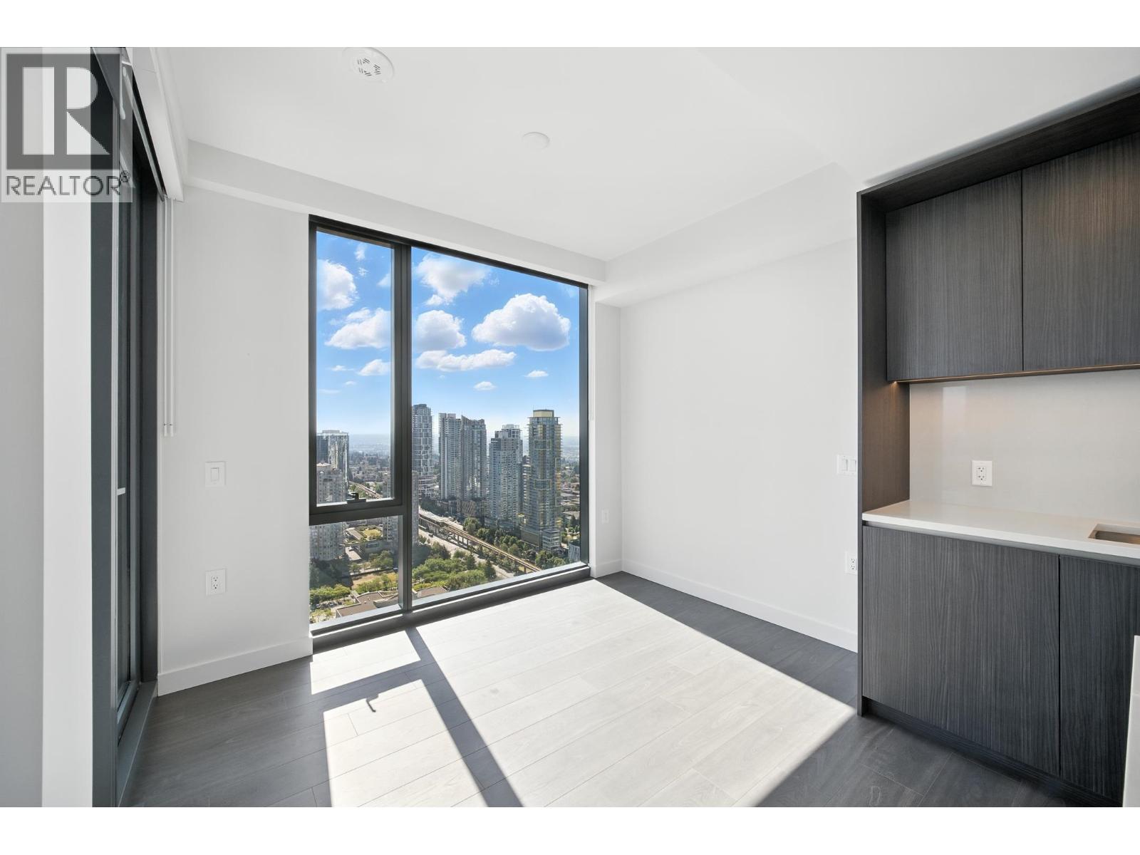 3808 5987 Wilson Avenue, Burnaby, British Columbia  V5H 0L7 - Photo 8 - R3036867