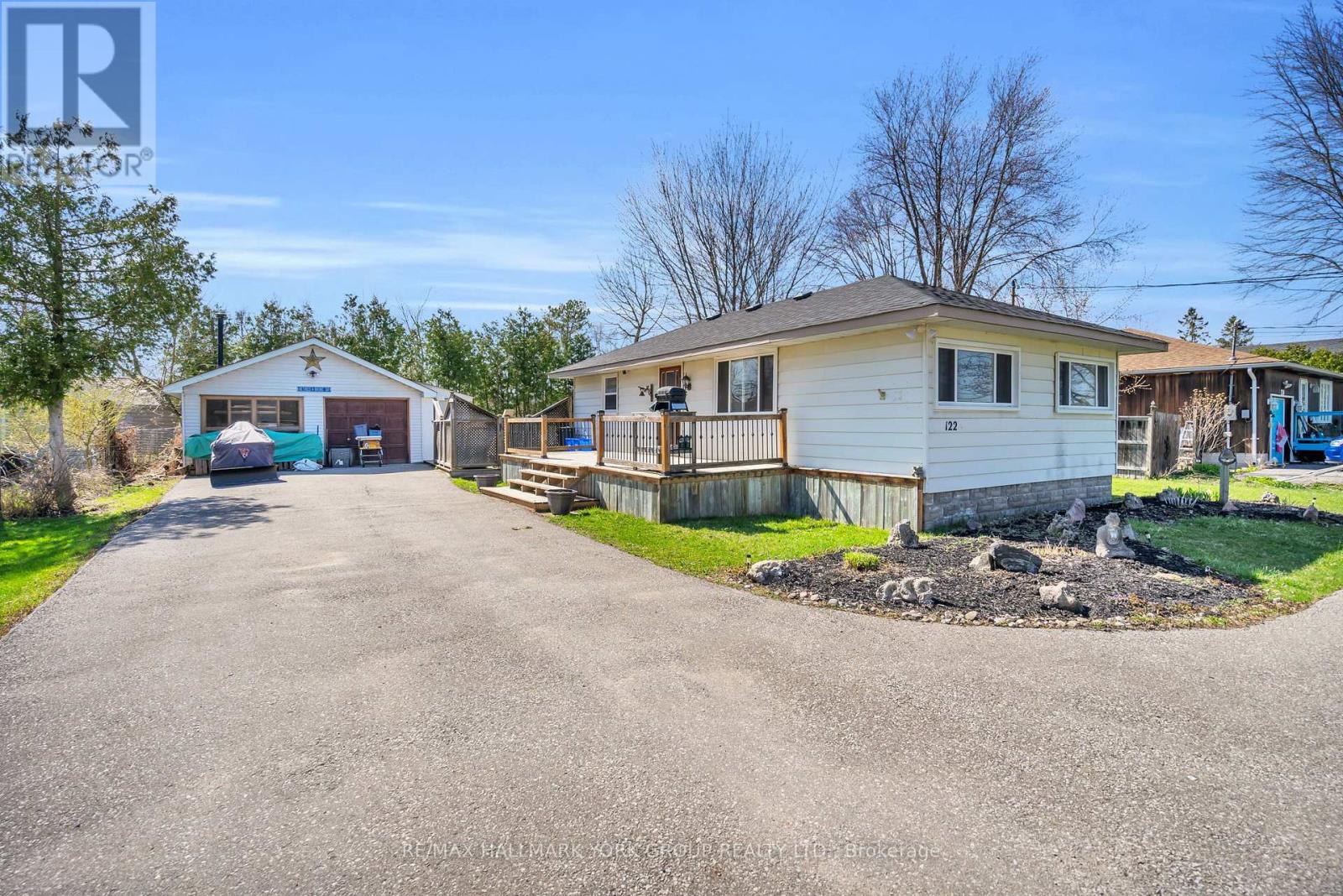 122 Sunset Beach Road, Georgina, Ontario  L0E 1N0 - Photo 6 - N12407079