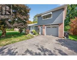 218 CRAWFORD STREET, Barrie, Ontario