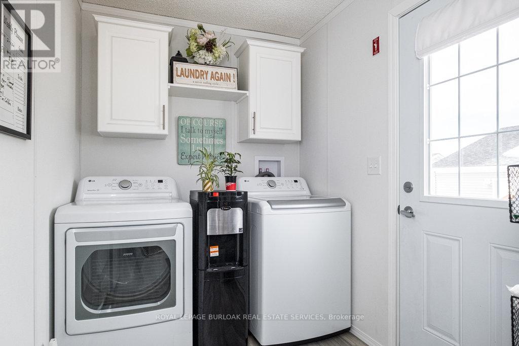 29 Hickory Hollow, Haldimand, Ontario  N0A 1L0 - Photo 22 - X12144898