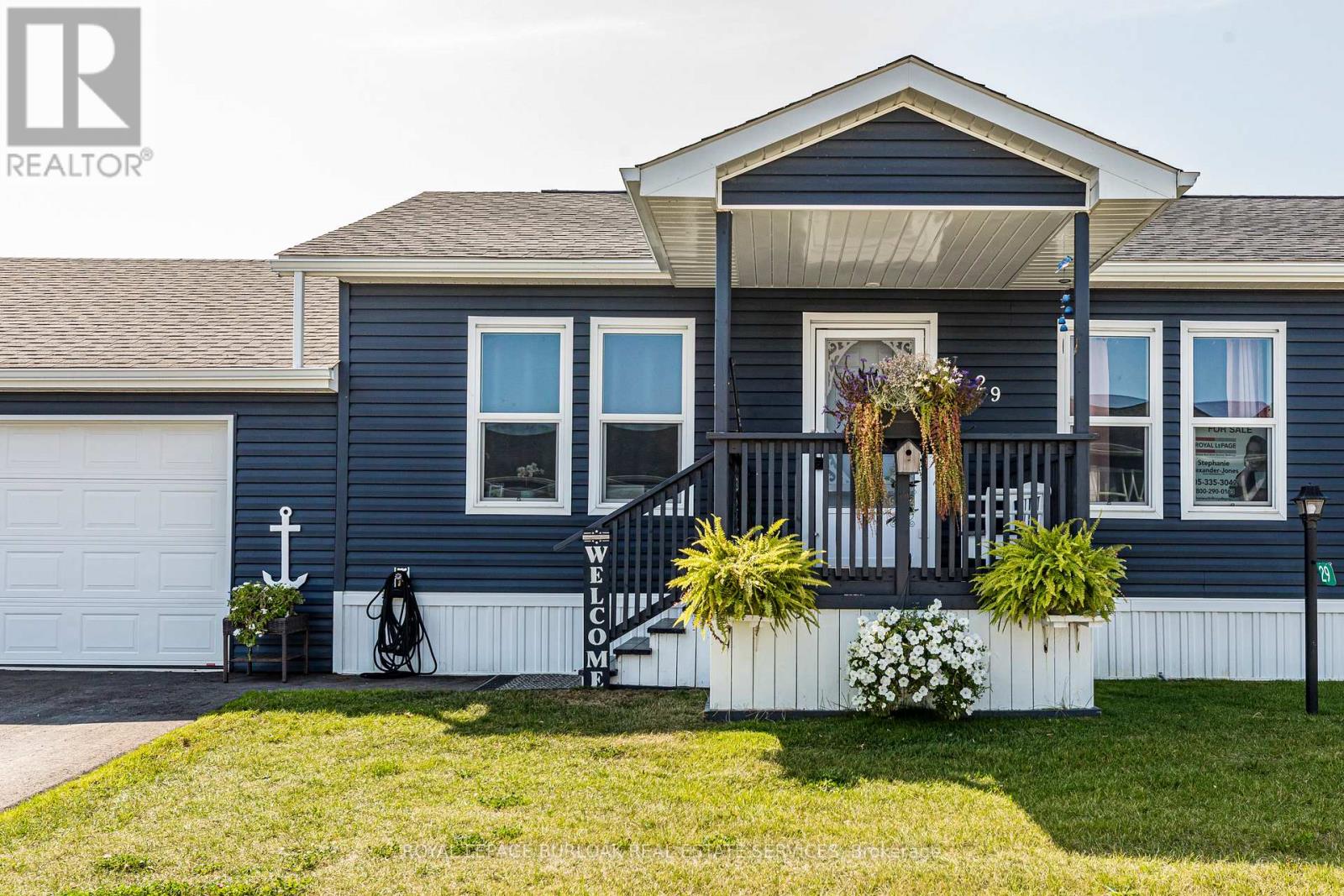 29 Hickory Hollow, Haldimand, Ontario  N0A 1L0 - Photo 4 - X12144898