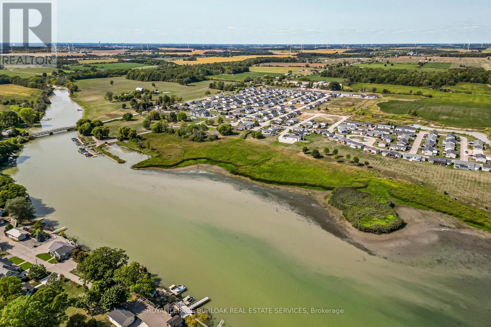 29 Hickory Hollow, Haldimand, Ontario  N0A 1L0 - Photo 50 - X12144898