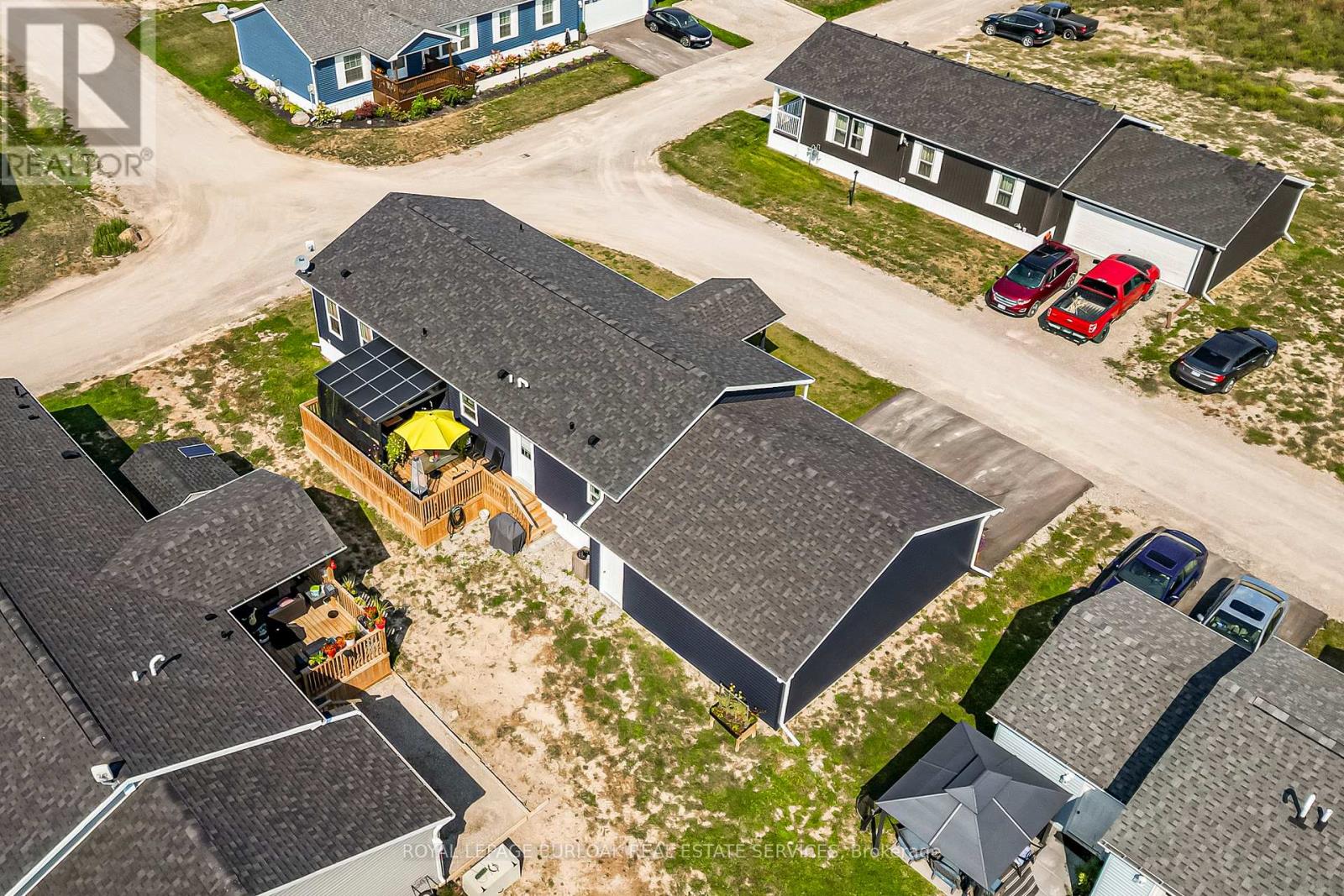 29 Hickory Hollow, Haldimand, Ontario  N0A 1L0 - Photo 43 - X12144898