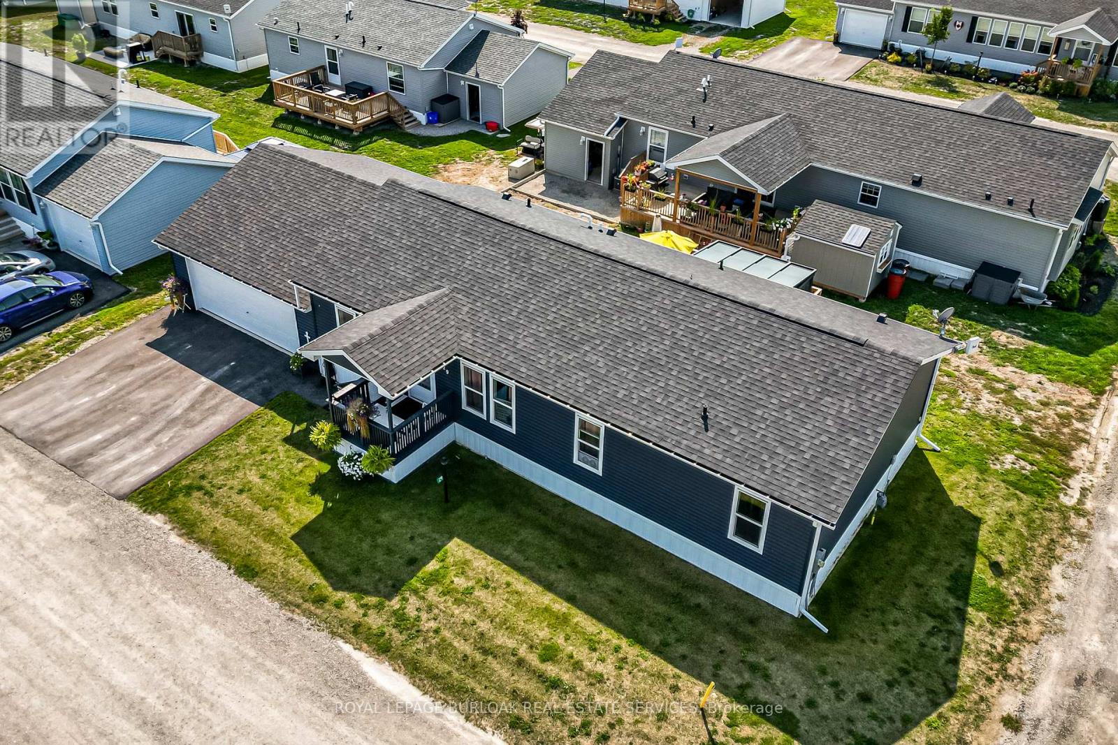 29 Hickory Hollow, Haldimand, Ontario  N0A 1L0 - Photo 40 - X12144898