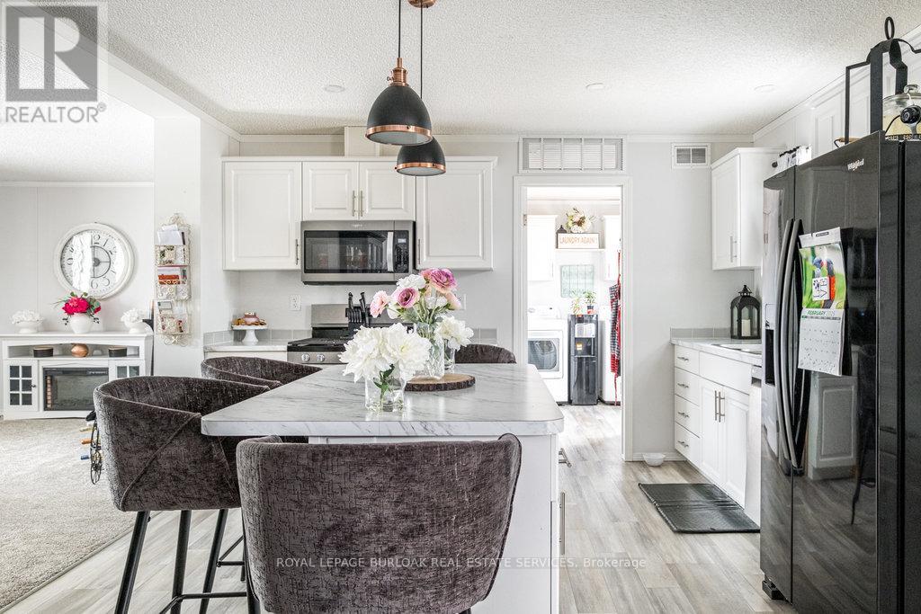 29 Hickory Hollow, Haldimand, Ontario  N0A 1L0 - Photo 6 - X12144898