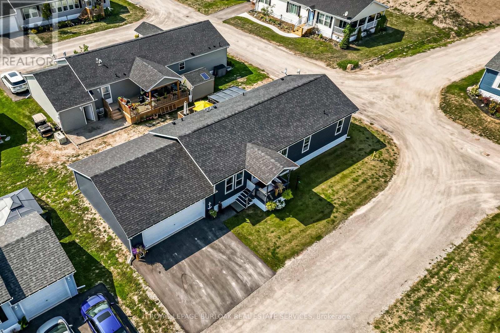 29 Hickory Hollow, Haldimand, Ontario  N0A 1L0 - Photo 41 - X12144898